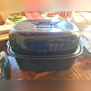 Speckled Black Roasting Pan